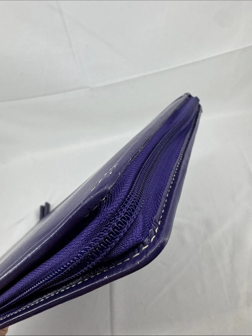 Levenger Leather Executive Zip Letter Portfolio Binder in Violet, BMH initials